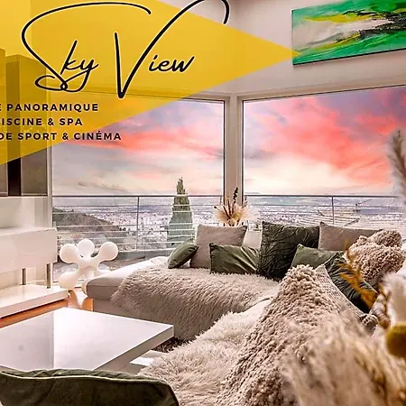 Sky View Cinema, Piscine, Otel Ceyrat